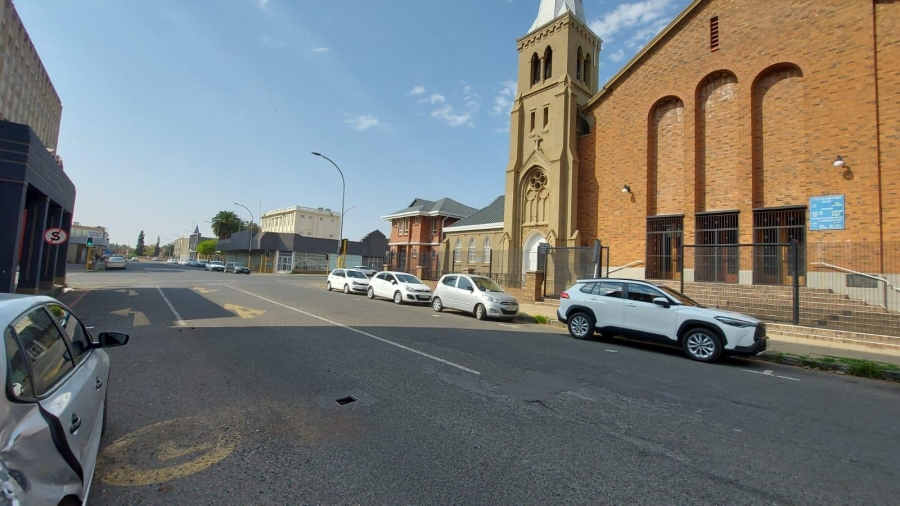 Commercial Property for Sale in Kimberley Central Northern Cape